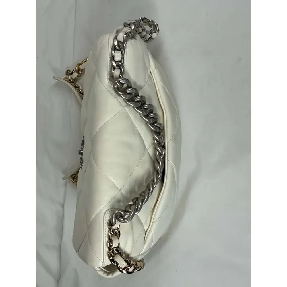 White Chanel 19 GM Flap Bag In Goatskin SPB JA-363272 - Picture 5 of 16